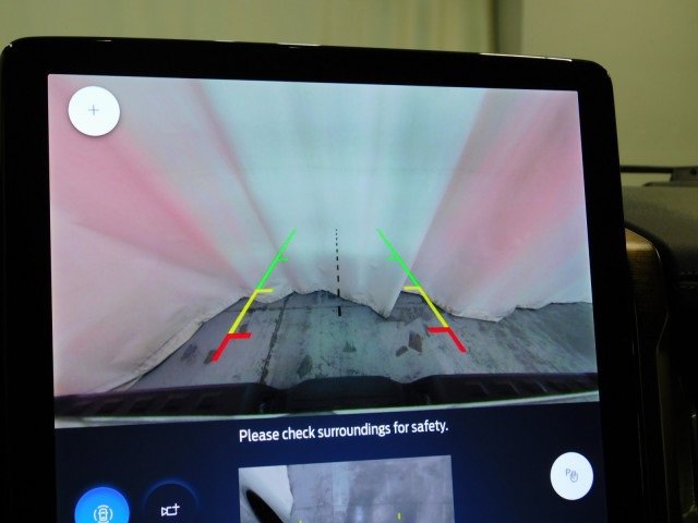 Used 2023 Ford F150 Lightning Lariat image 26