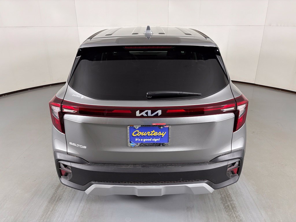 New 2026 Kia Seltos LX FWD image 7