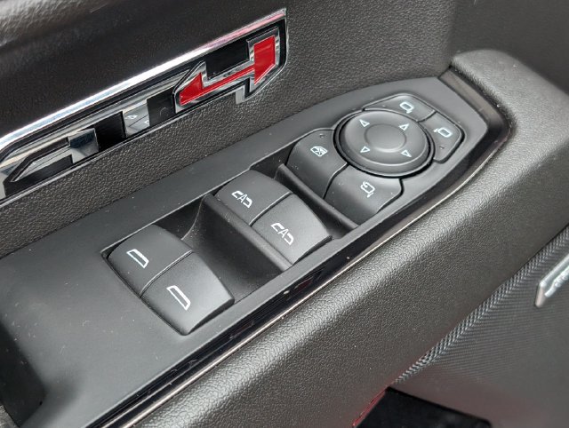 Used 2023 GMC Sierra 1500 AT4 AWD/4WD image 18