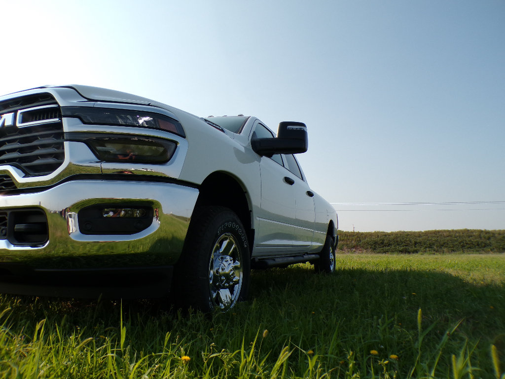 New 2026 RAM 2500 Tradesman AWD/4WD image 9