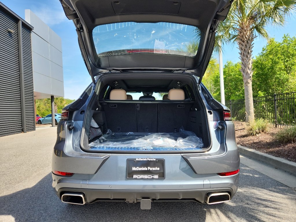 New 2026 Porsche Cayenne image 44
