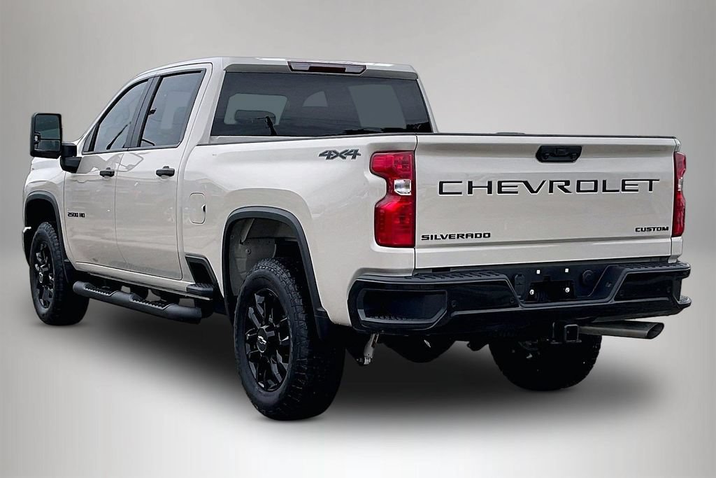 Used 2026 Chevrolet Silverado 2500 Custom w/ Custom Value Package AWD/4WD image 4