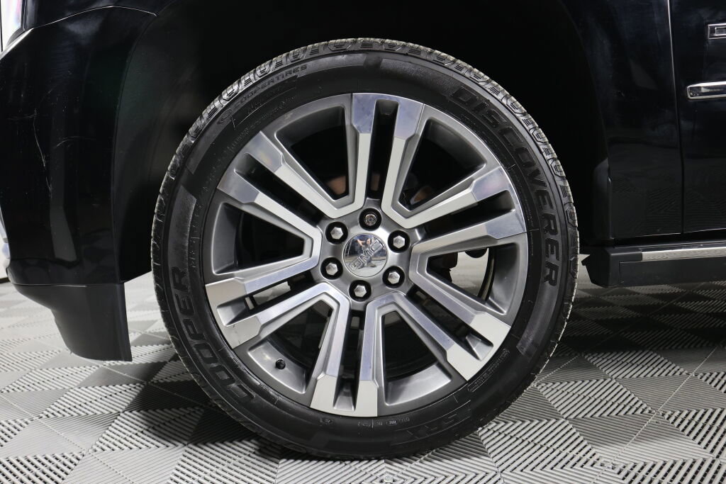 Used 2018 GMC Yukon Denali w/ Denali Ultimate Package image 9