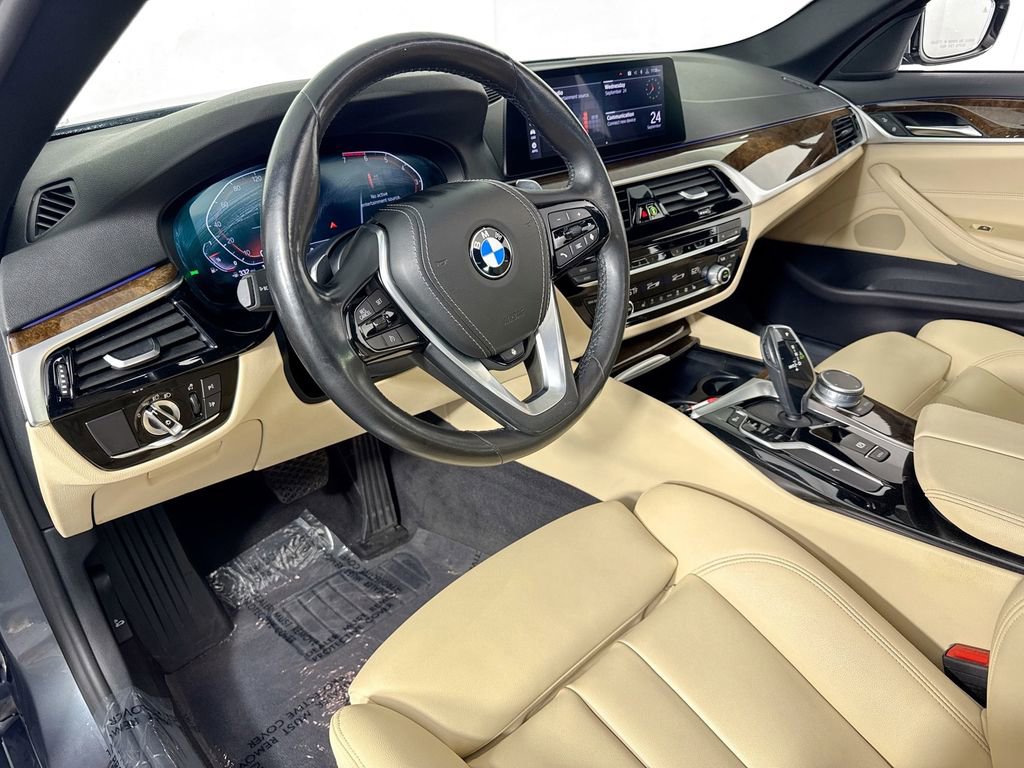 Used 2020 BMW 530i xDrive w/ Convenience Package AWD/4WD image 9