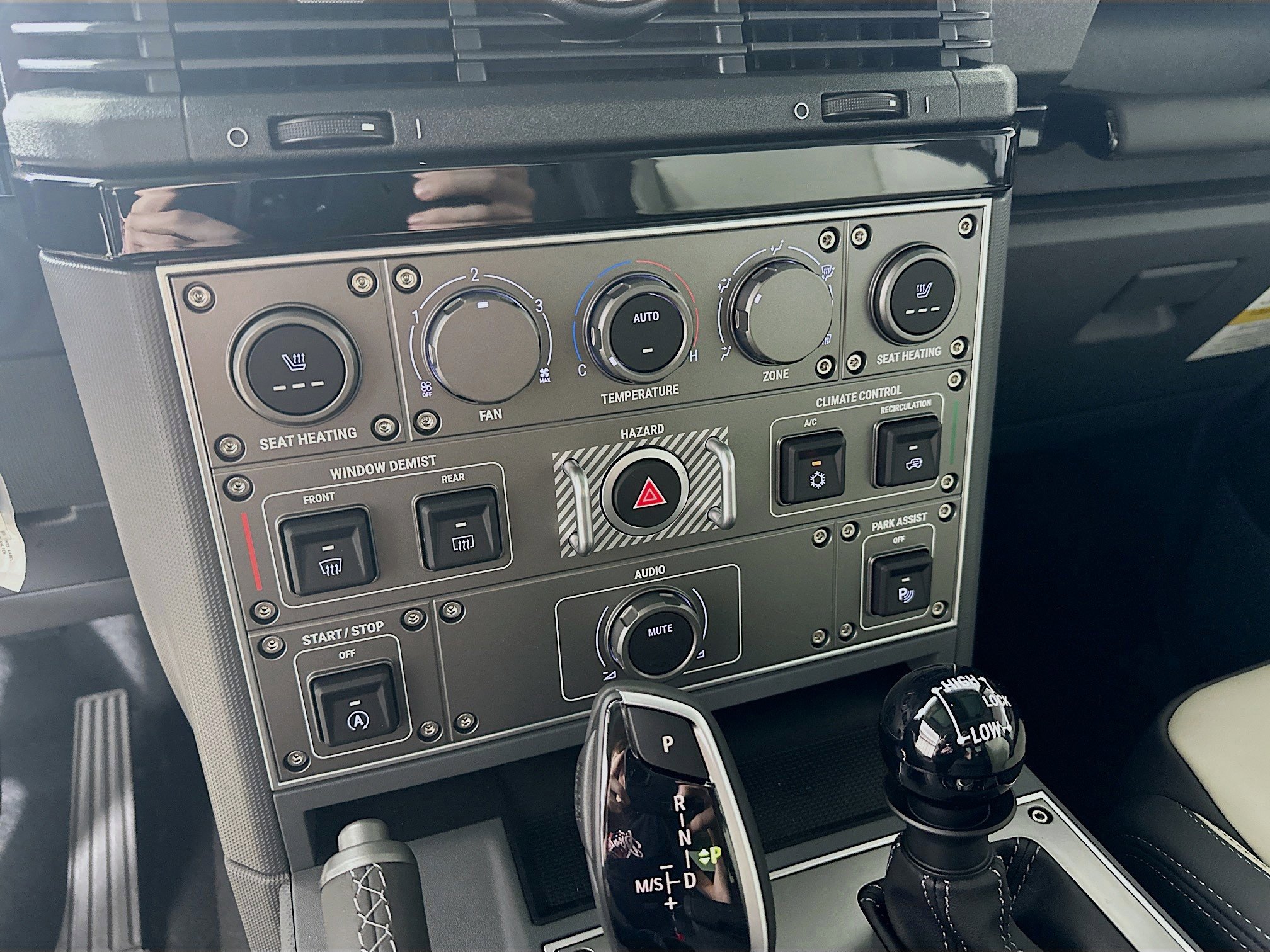 New 2025 INEOS Grenadier Fieldmaster Edition AWD/4WD image 27