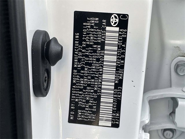 Used 2022 Toyota Corolla LE w/ LE Convenience Package image 32