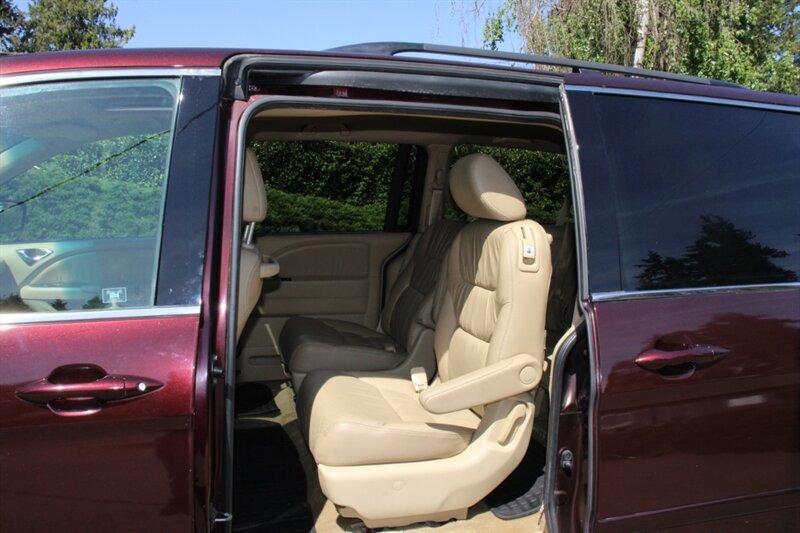 Used 2010 Honda Odyssey EX-L image 15