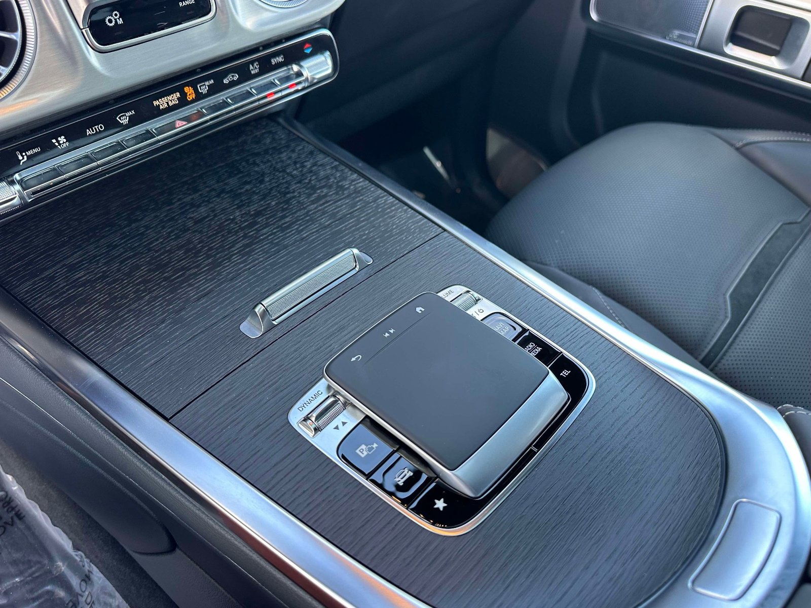 Certified 2025 Mercedes-Benz G 63 AMG 4MATIC image 29