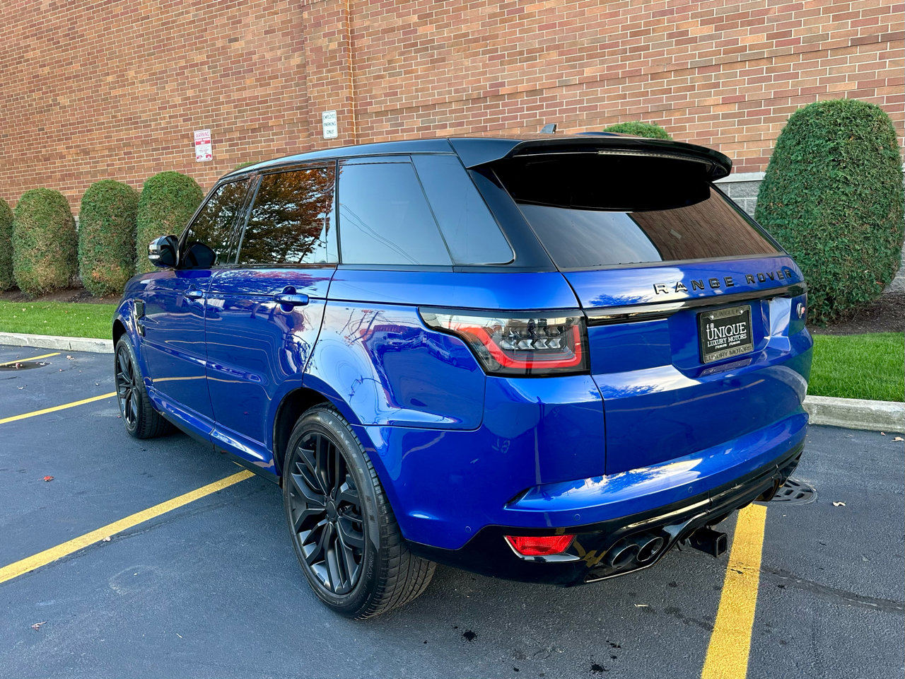 Used 2015 Land Rover Range Rover Sport SVR image 8