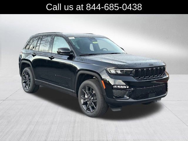 New 2025 Jeep Grand Cherokee Limited w/ Black Appearance Package image 3