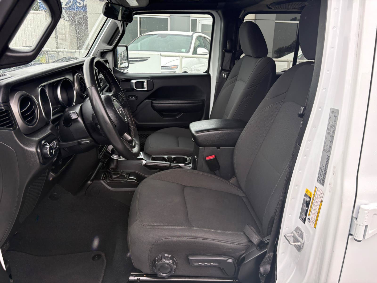 Used 2022 Jeep Wrangler Unlimited Sport AWD/4WD image 16