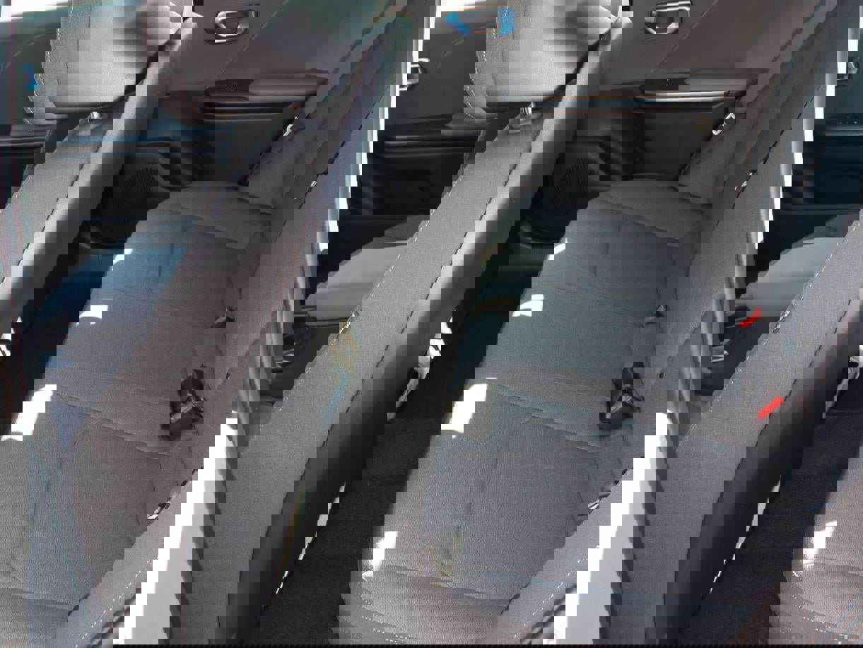 New 2025 Kia K4 LXS image 16