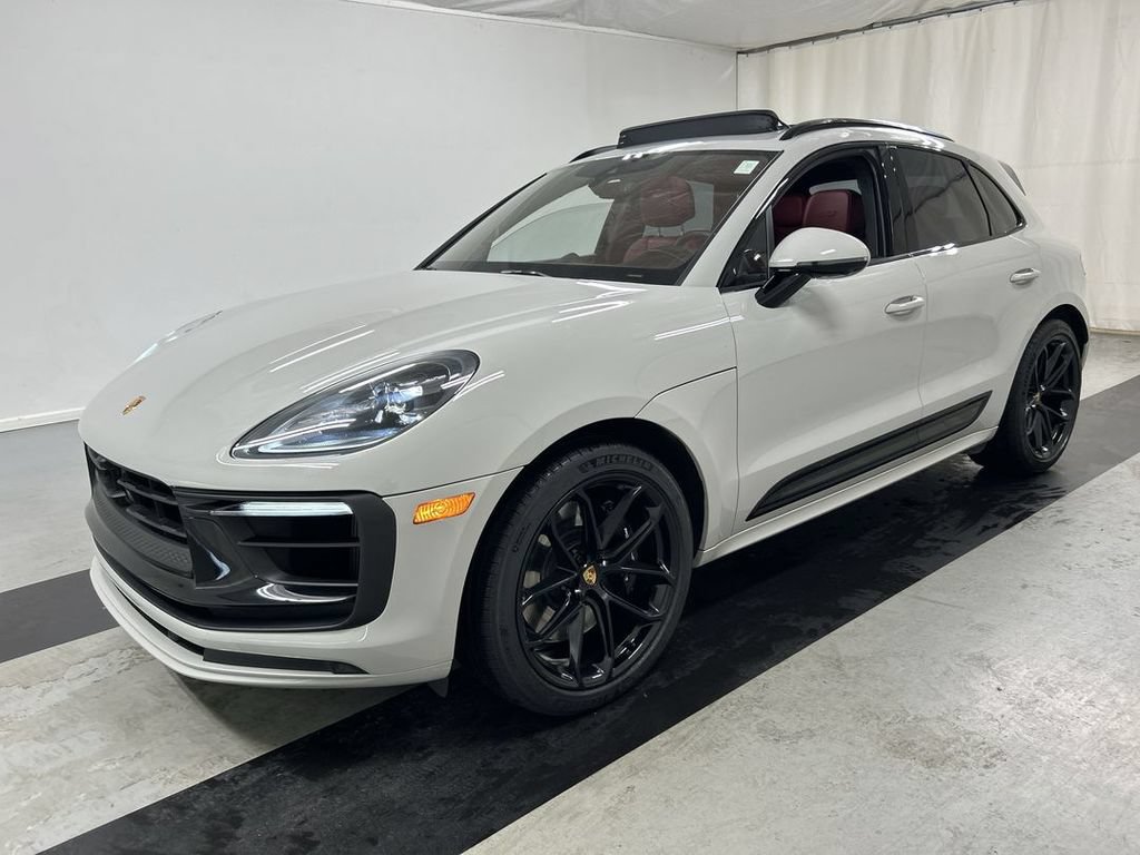 Certified 2025 Porsche Macan GTS AWD/4WD image 1
