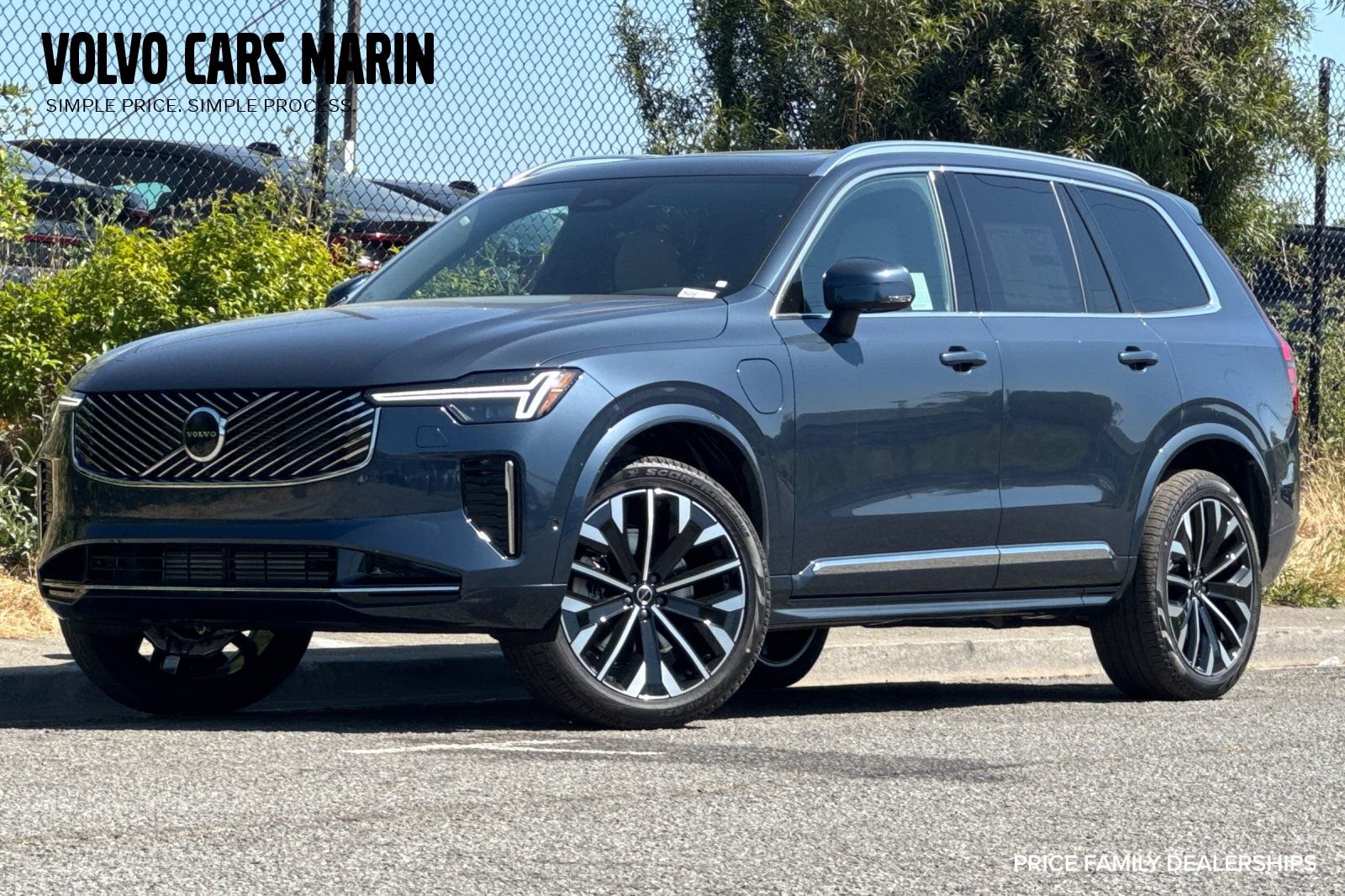 New 2026 Volvo XC90 T8 Plus w/ Protection Package