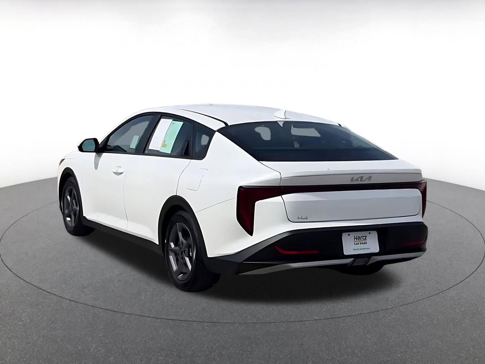 Used 2025 Kia K4 LXS FWD image 3