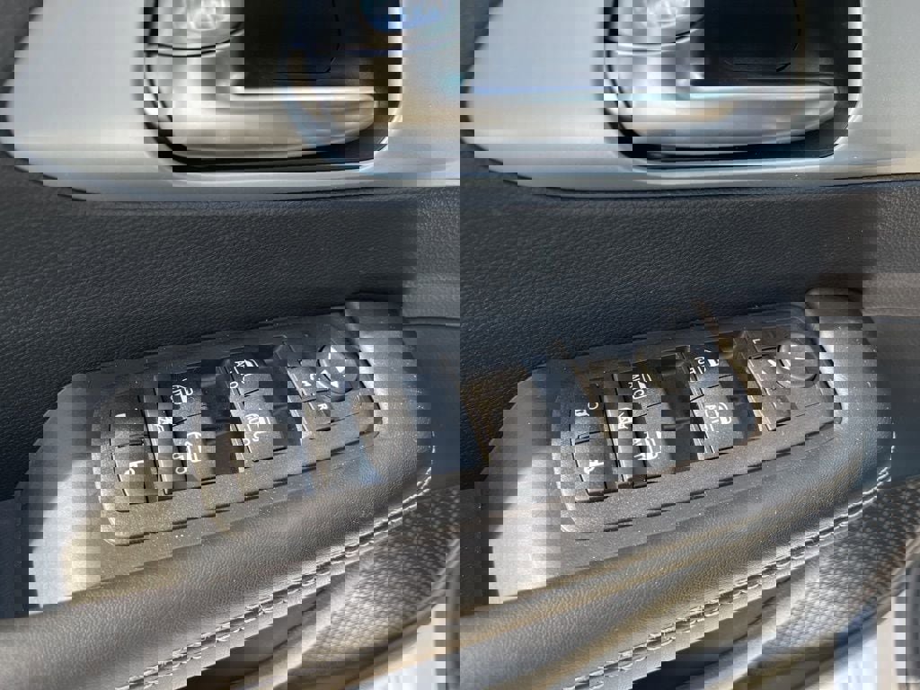 New 2026 Chrysler Pacifica Limited w/ S Appearance Package image 18