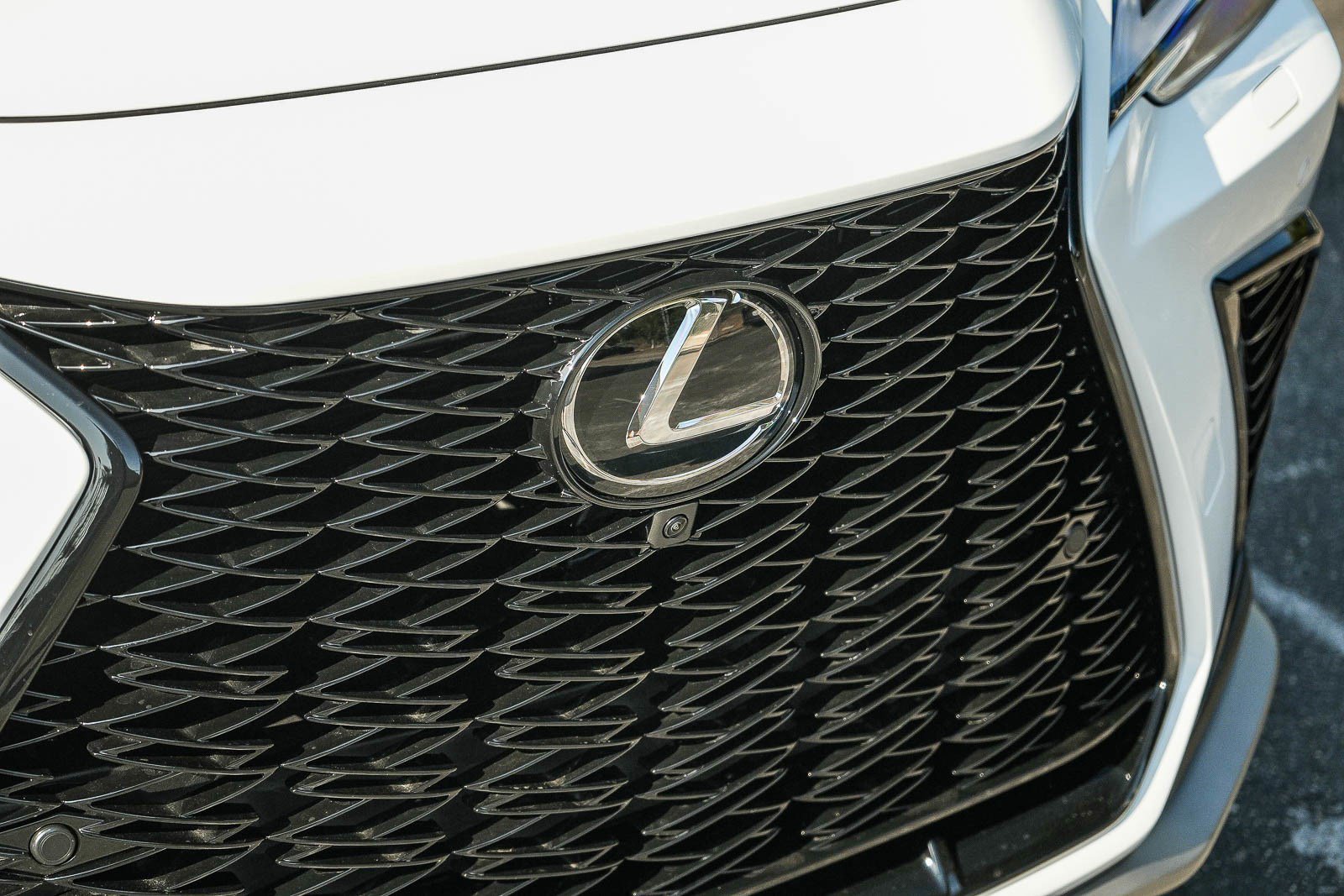 New 2026 Lexus NX 350h F Sport AWD/4WD image 9