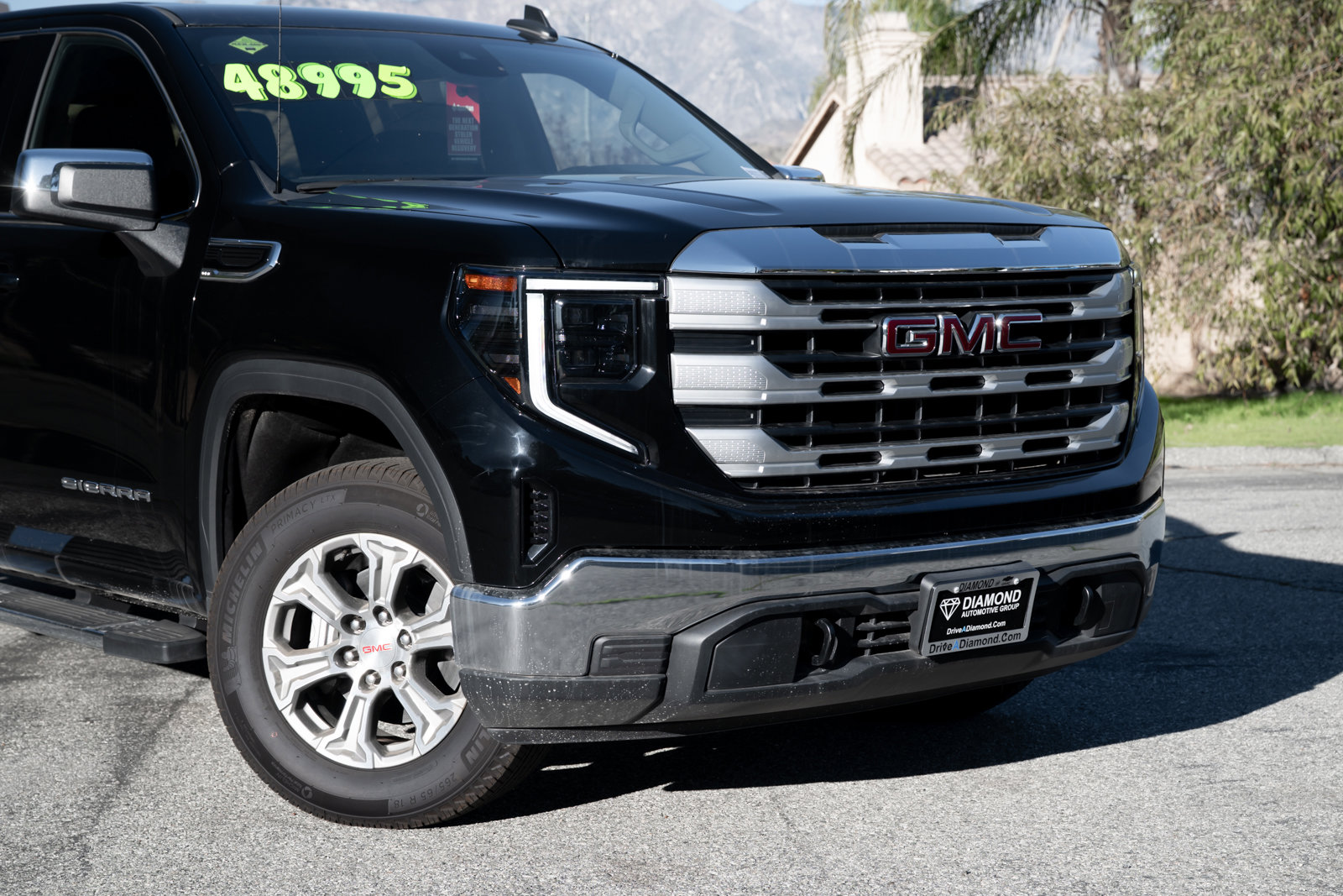 New 2024 GMC Sierra 1500 SLE w/ Preferred Package image 17