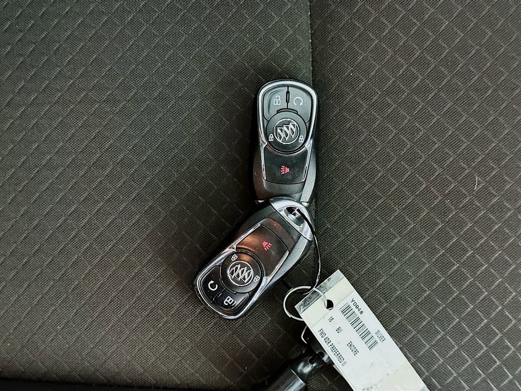 Used 2018 Buick Encore Preferred FWD image 34