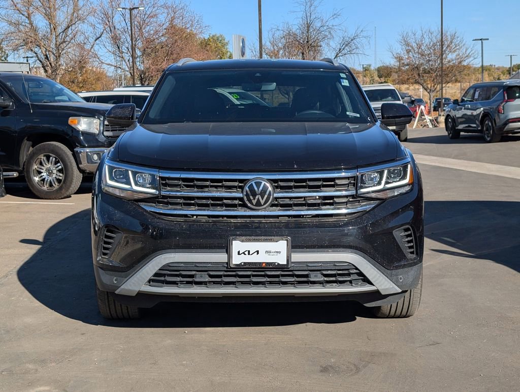 Used 2022 Volkswagen Atlas Cross Sport SEL image 2