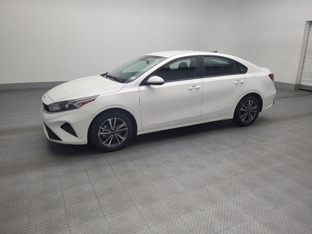 Used 2024 Kia Forte LXS image 2
