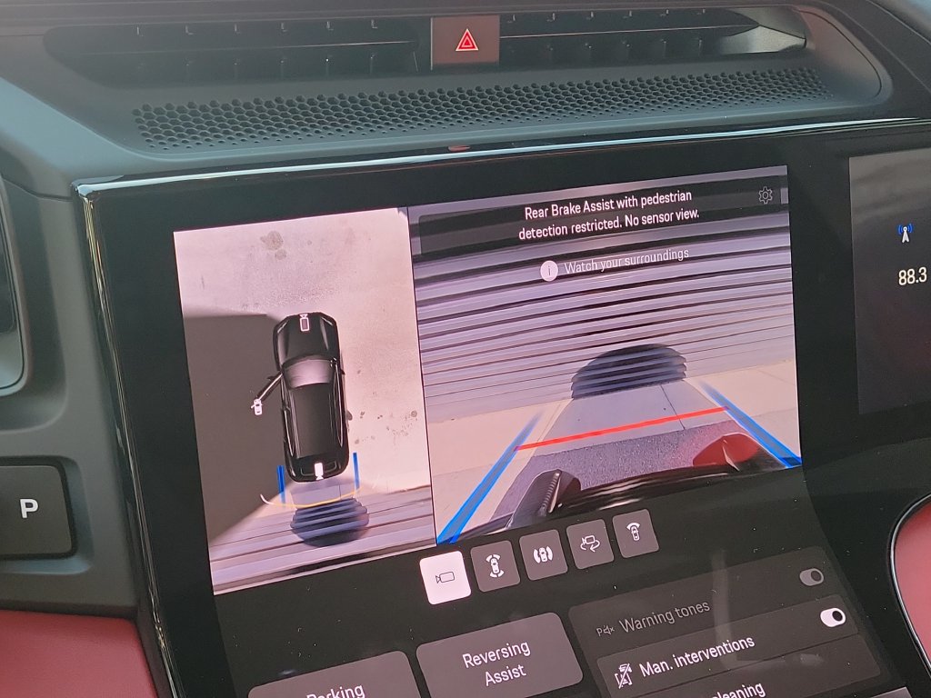 New 2026 Porsche Cayenne Turbo AWD/4WD image 32