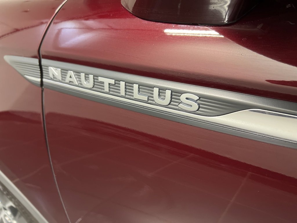 Certified 2023 Lincoln Nautilus Reserve image 33