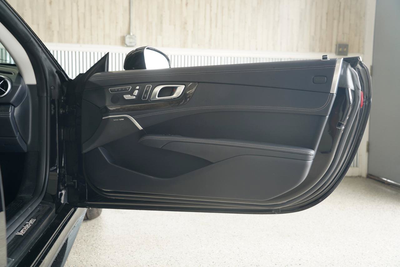 Used 2017 Mercedes-Benz SL 450 image 34