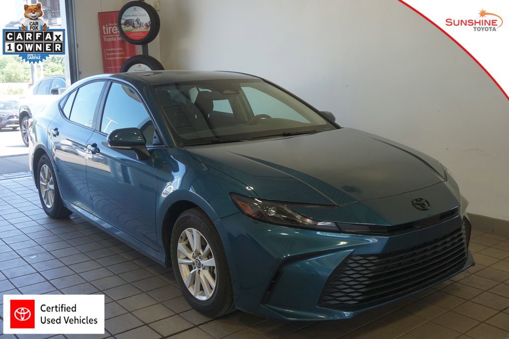 Used 2025 Toyota Camry LE FWD image 1