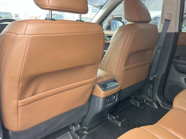 Used 2024 Nissan Pathfinder Platinum w/ Cargo Package image 21