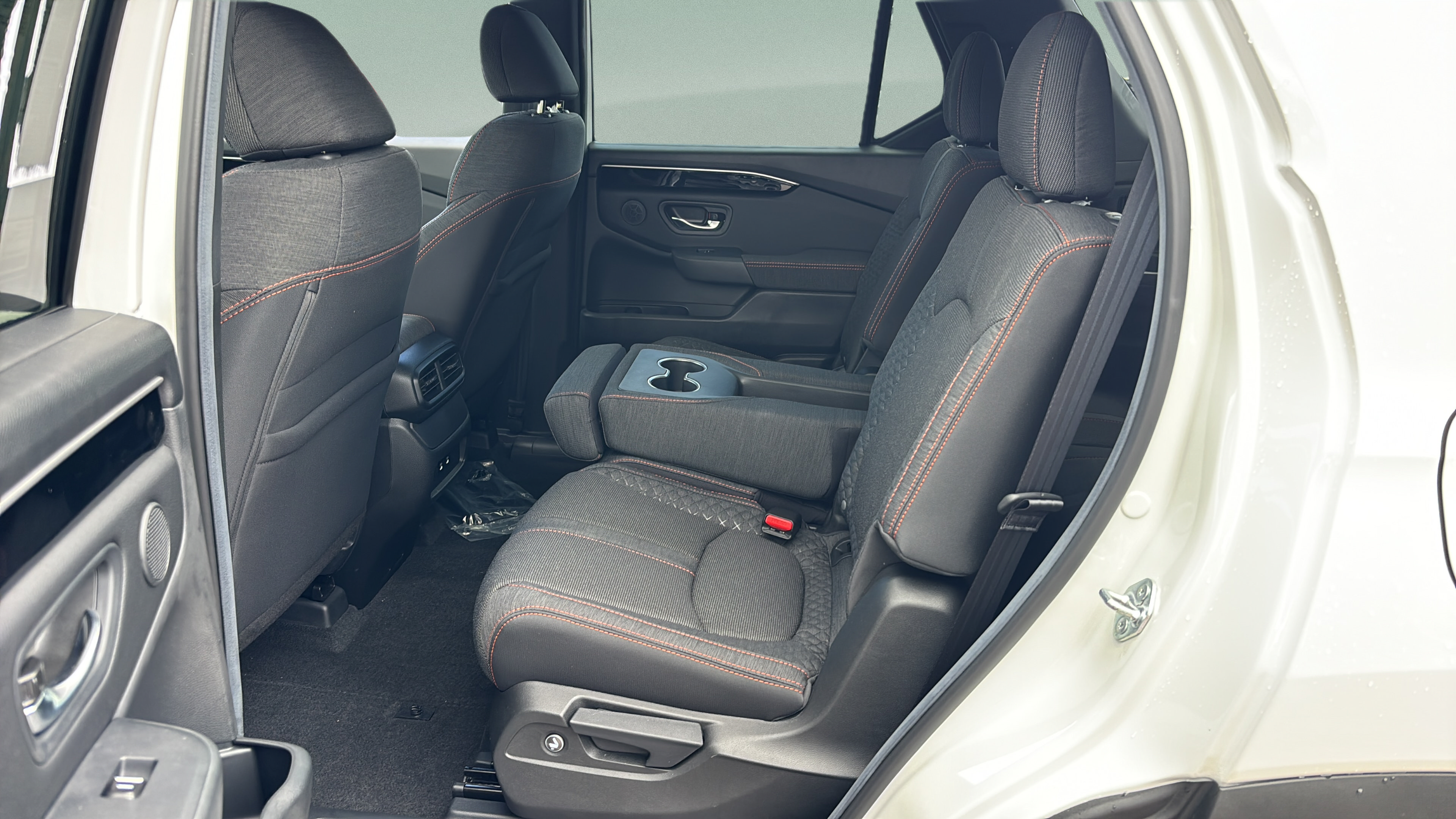 New 2026 Honda Pilot Sport image 10