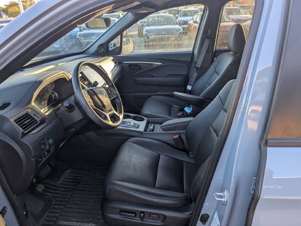 Used 2023 Honda Passport EX-L image 17