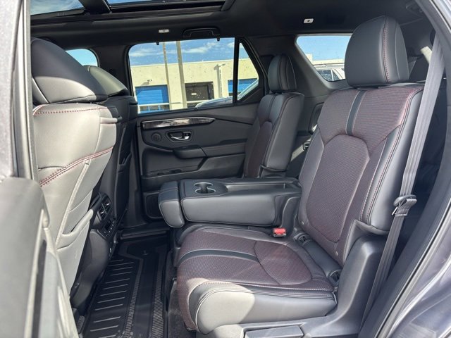 New 2025 Honda Pilot Black Edition image 24