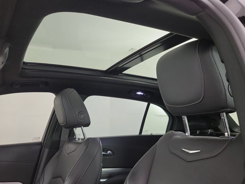 Used 2021 Cadillac XT4 Premium Luxury w/ Driver Awareness Package FWD image 18