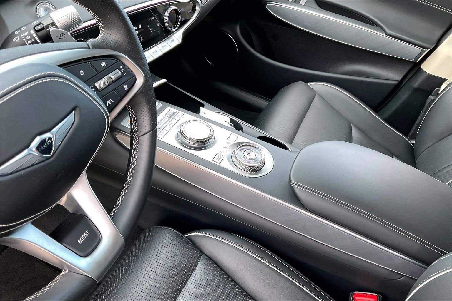 Used 2025 Genesis Electrified GV70 AWD/4WD image 18