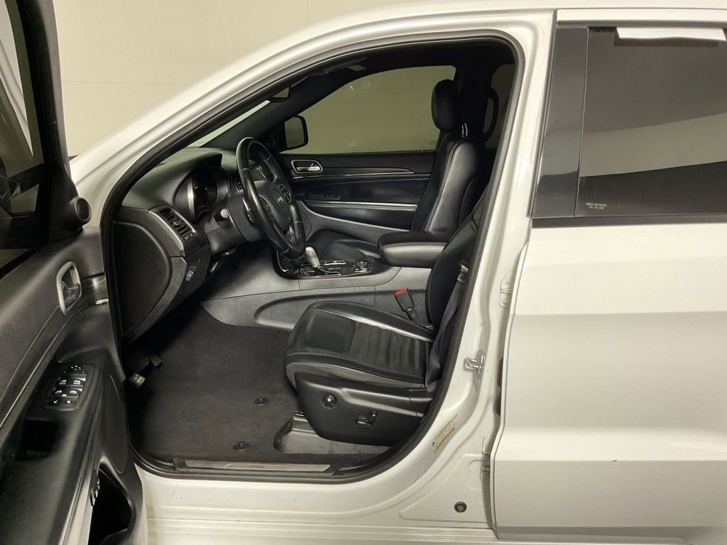 Used 2021 Jeep Grand Cherokee Limited X image 23