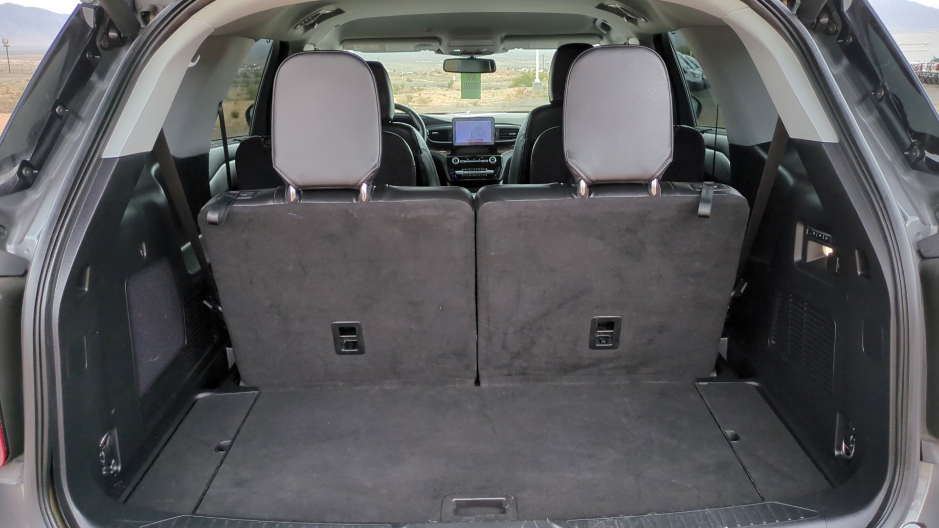 Used 2023 Ford Explorer Limited image 30