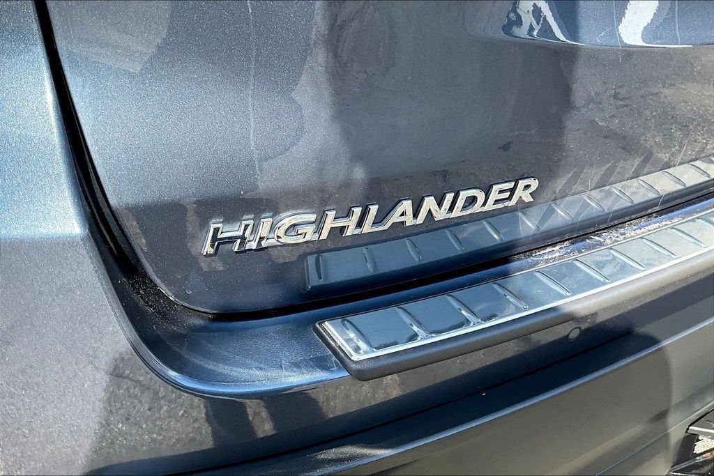 Used 2018 Toyota Highlander Limited Platinum AWD/4WD image 24