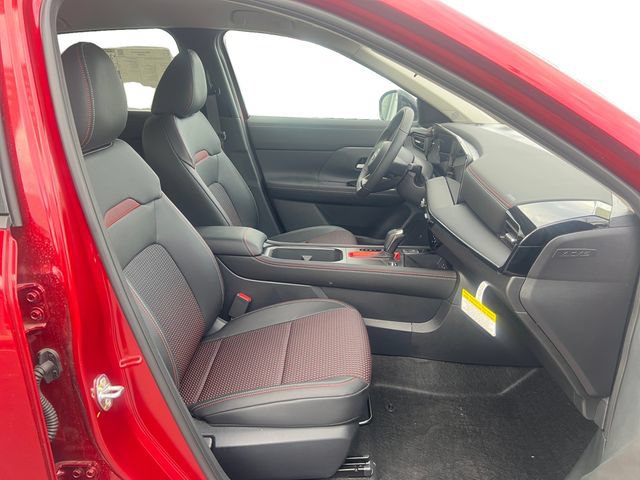 New 2026 Nissan Kicks SR w/ Cold Weather Package AWD/4WD image 15