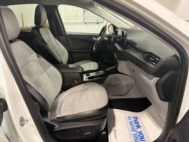 Used 2024 Ford Escape SE w/ PHEV Premium Package image 18
