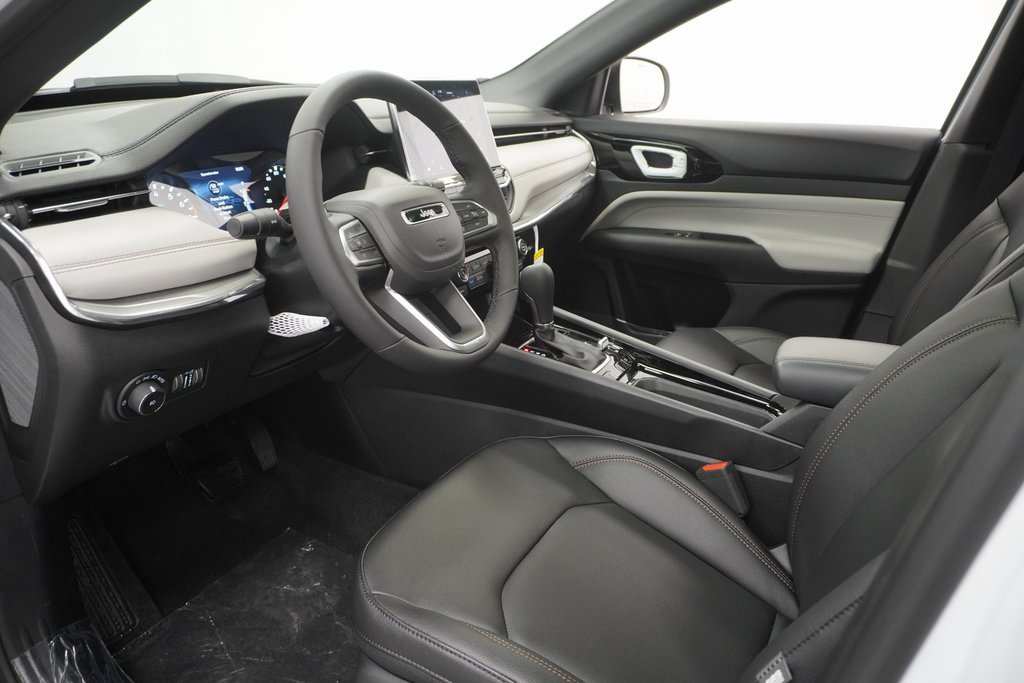 Certified 2024 Jeep Compass Limited w/ Sun and Sound Group image 20