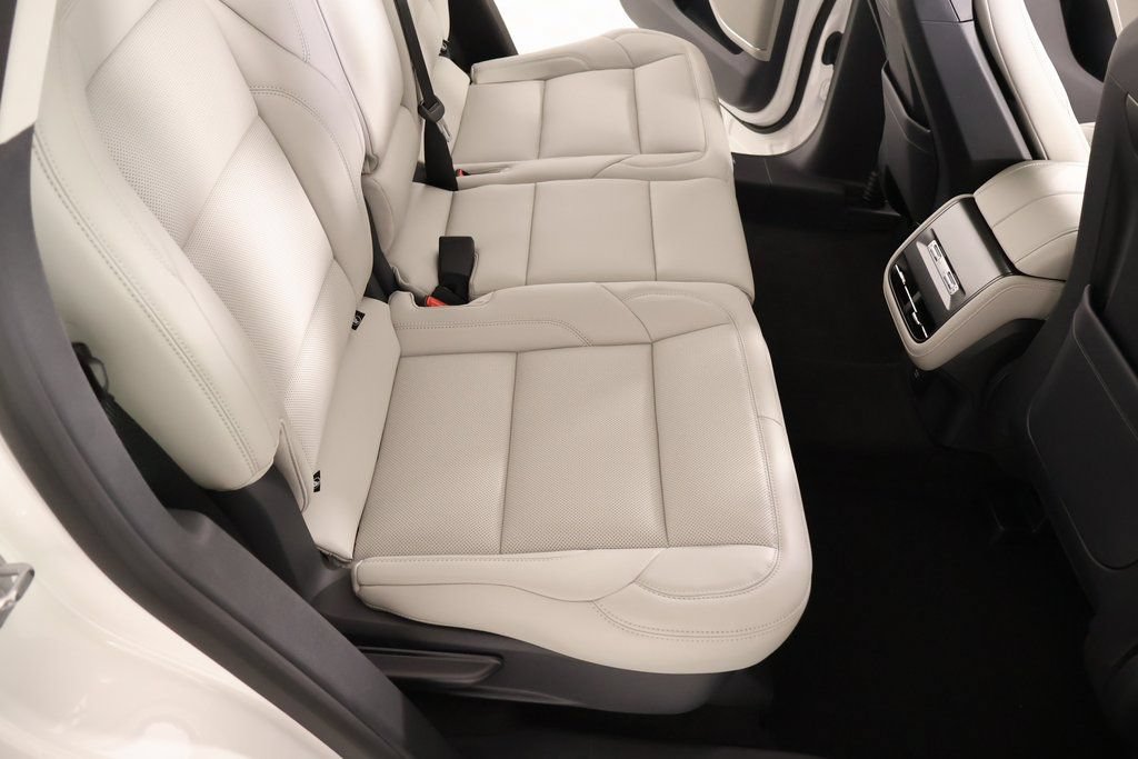 New 2026 Lincoln Nautilus Premier w/ Equipment Group 102A AWD/4WD image 14