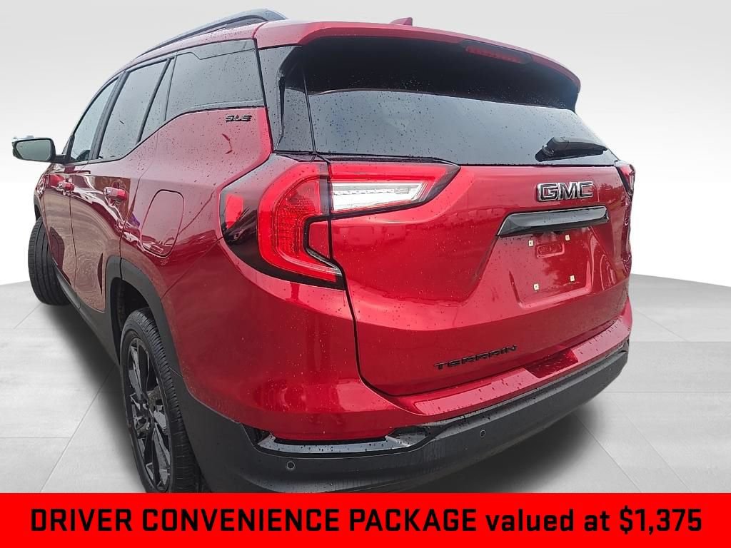 Certified 2023 GMC Terrain SLE w/ Driver Convenience Package FWD image 3