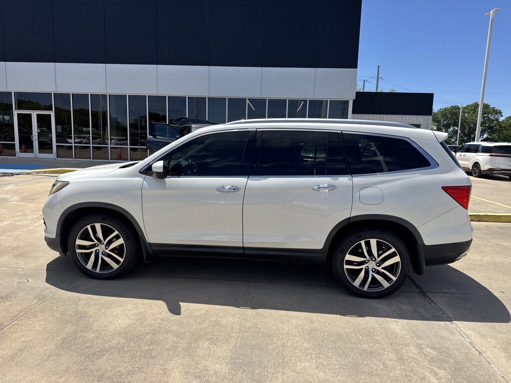 Used 2017 Honda Pilot Elite image 28