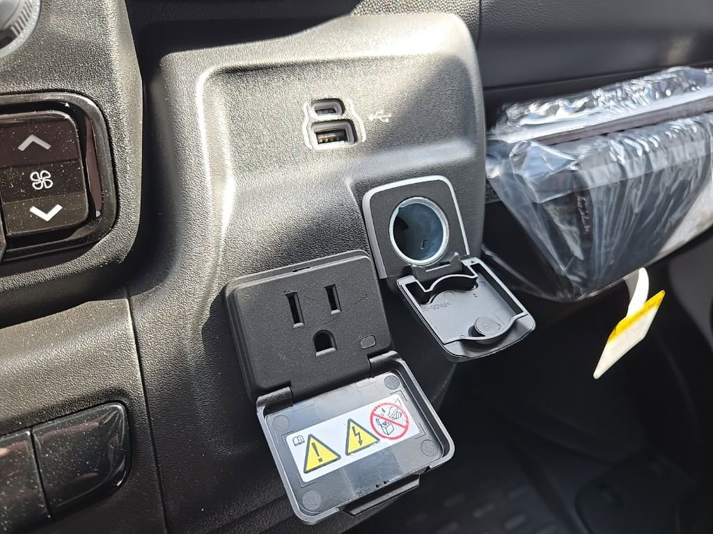 New 2026 RAM ProMaster 2500 w/ Convenience Group FWD image 58