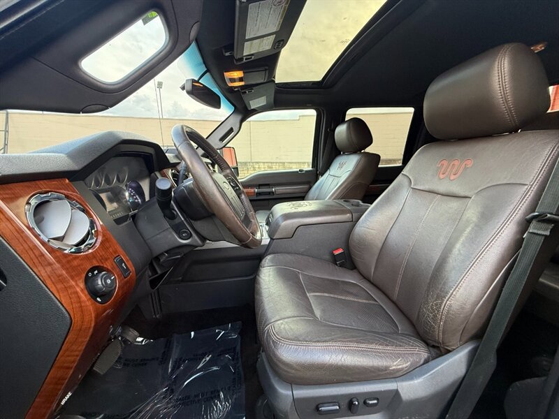 Used 2016 Ford F250 King Ranch w/ FX4 Off-Road Package AWD/4WD image 28