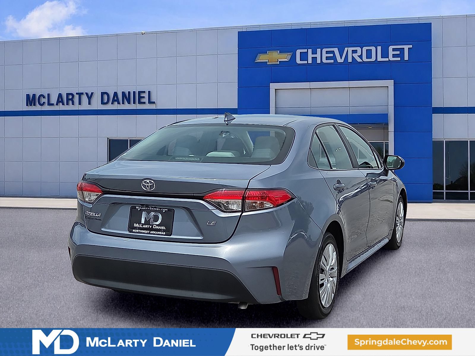 Used 2024 Toyota Corolla LE FWD image 5