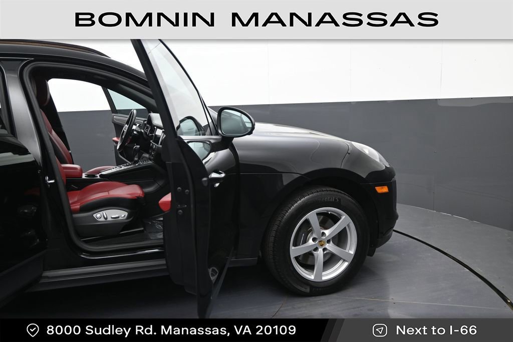 Used 2019 Porsche Macan AWD/4WD image 9