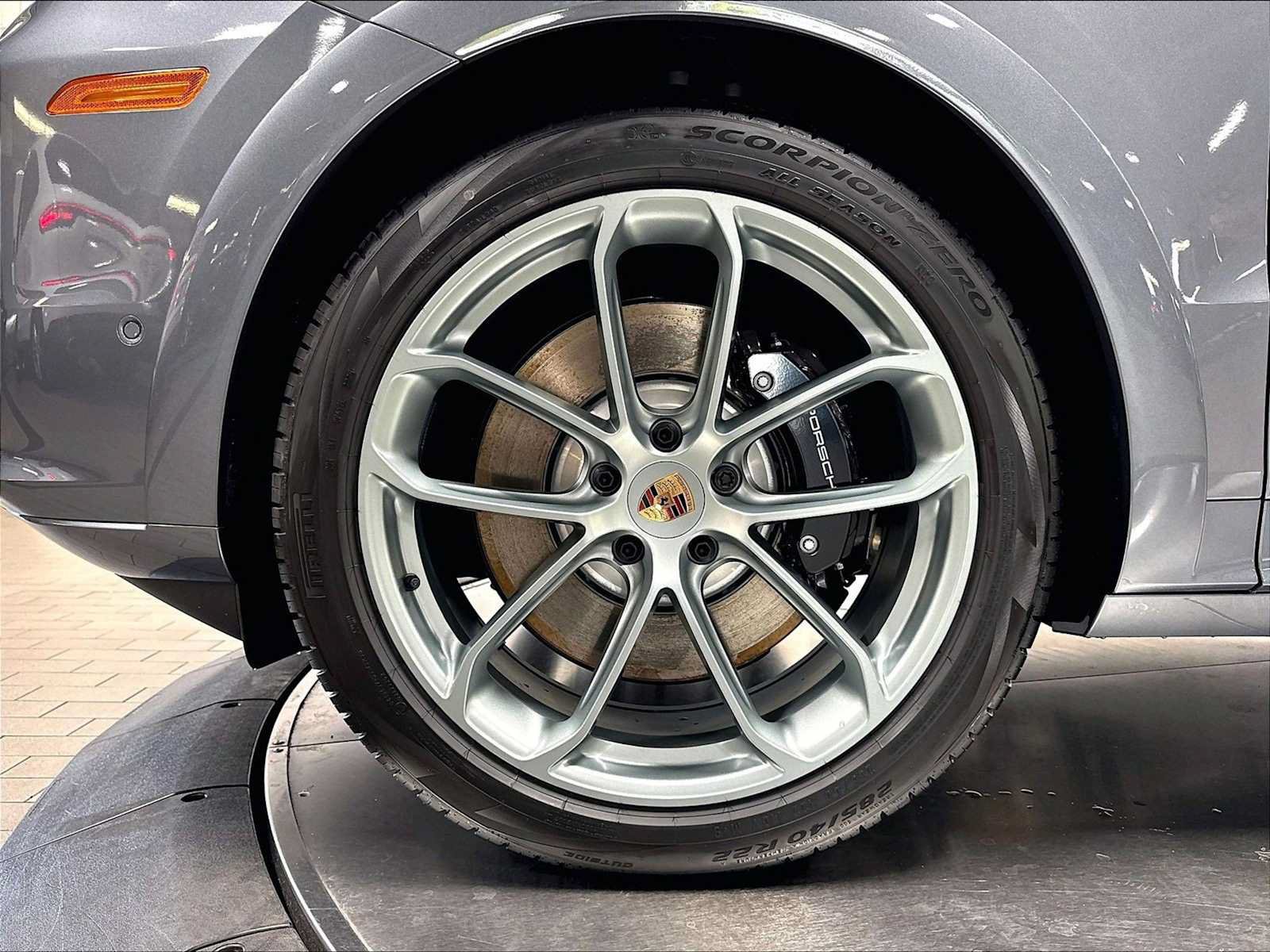 New 2026 Porsche Cayenne S AWD/4WD image 11