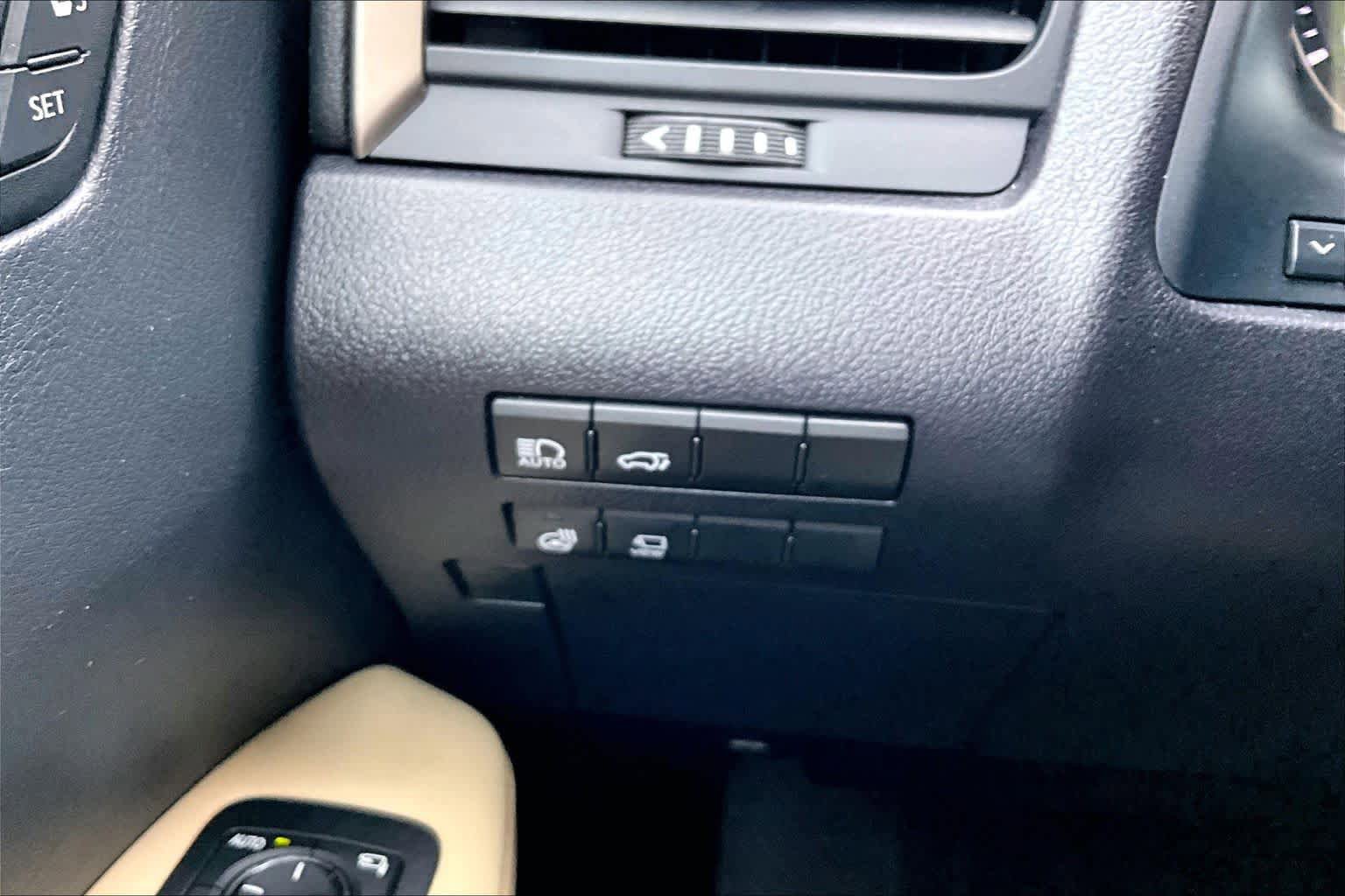 Used 2022 Lexus RX 350 FWD w/ Premium Package image 34